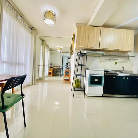 Callia Apartement Golf View Pulo Mas Jakarta Timur Екстериор снимка